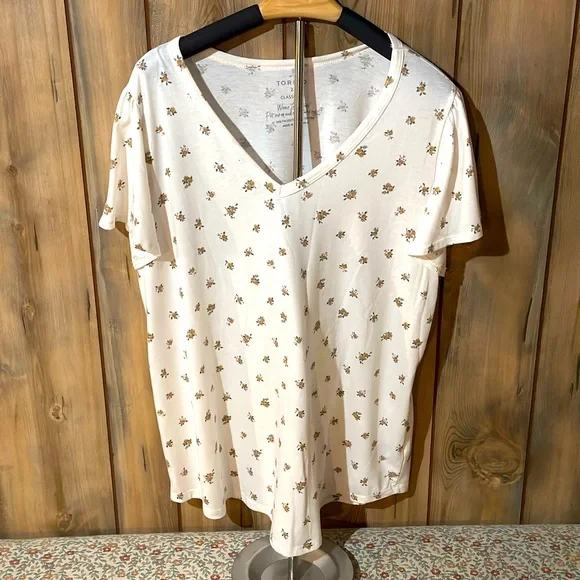 Torrid Flutter Sleeve Tee Size 2X - Picture 2 of 12